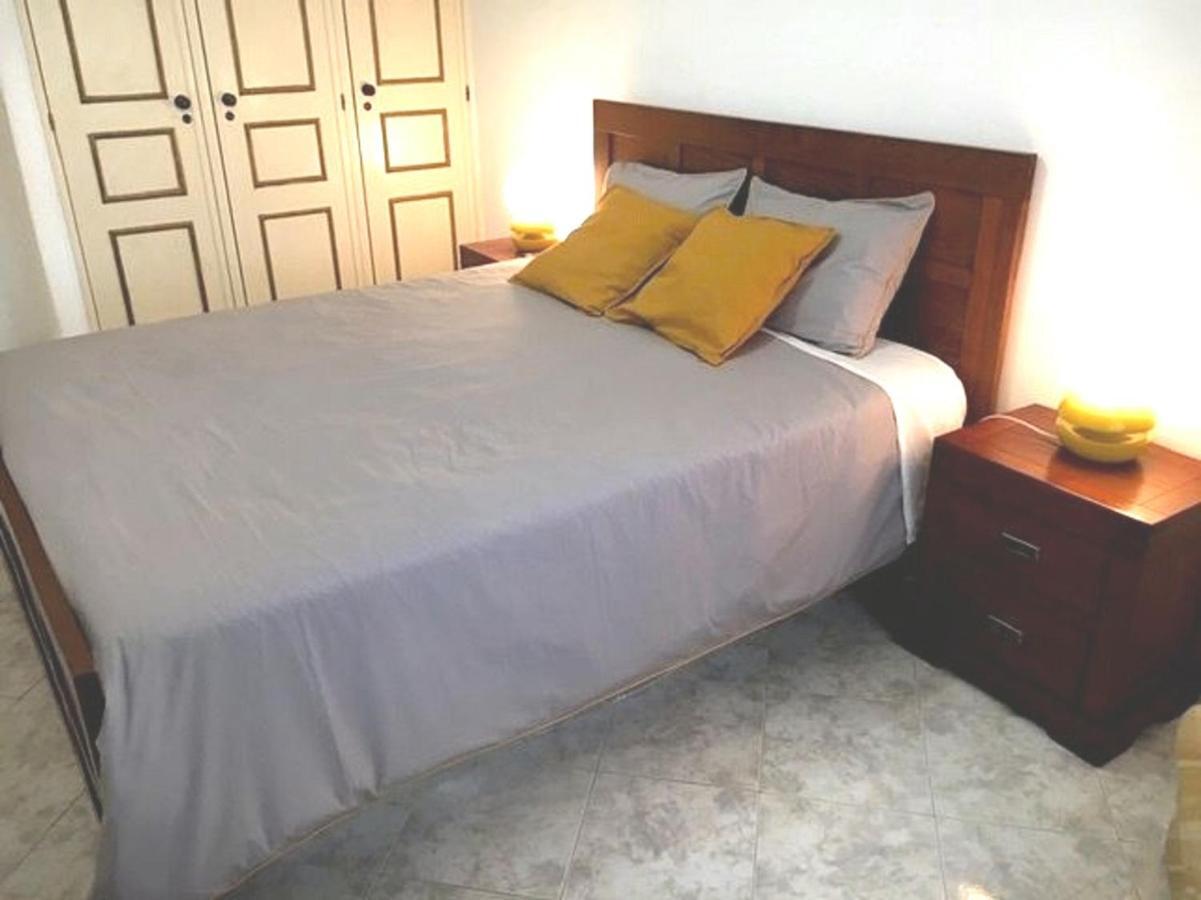 Quarteira Beach Holidays Apartment Luaran gambar